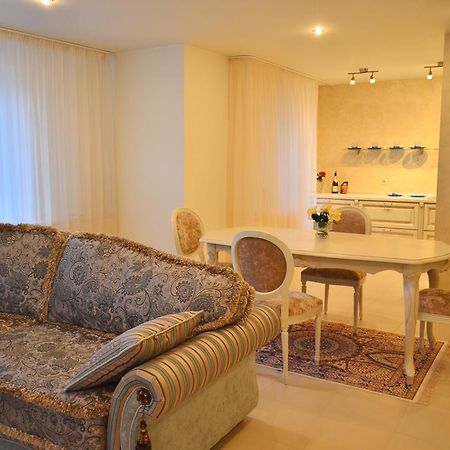 Apartment Astoriya Vitebszk Kültér fotó